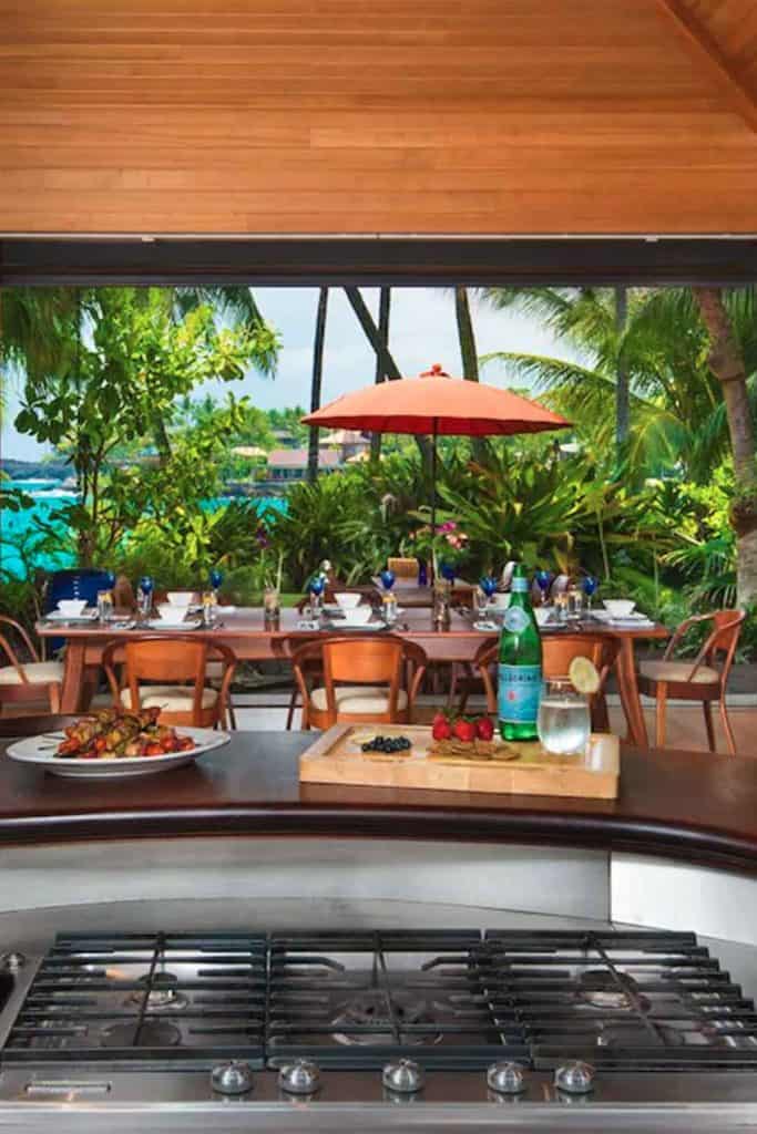 Tropical houses in hawaii kitchen