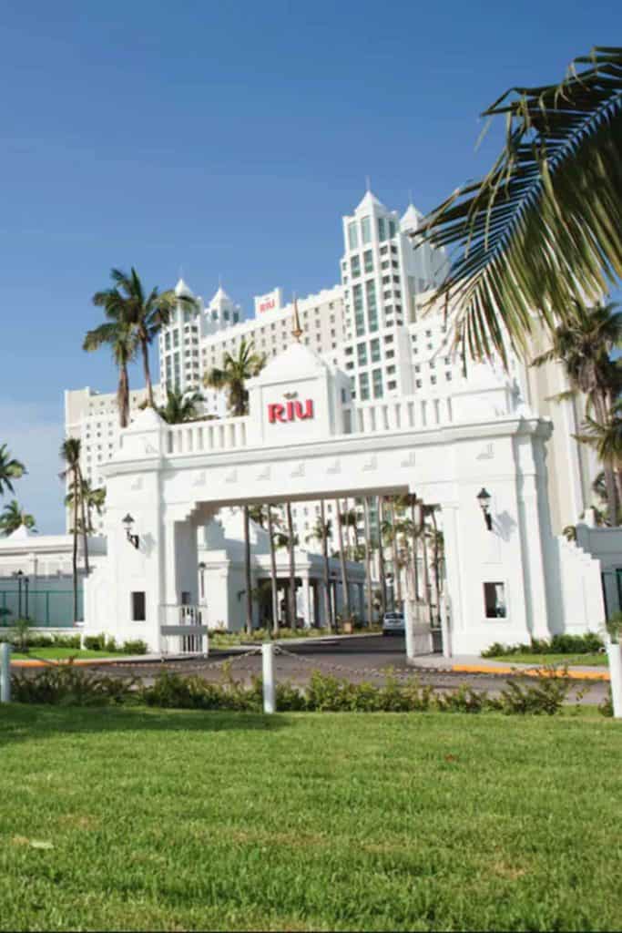 Mazatlan Resorts Riu Emerald Bay