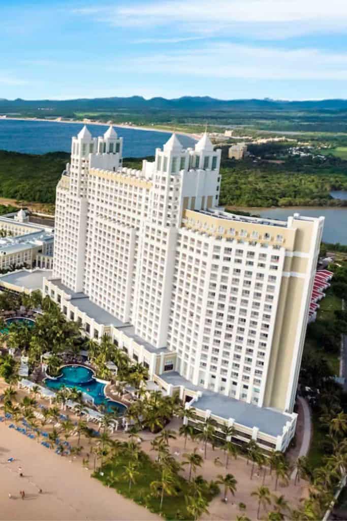 Mazatlan Resorts Riu Emerald Bay Beach