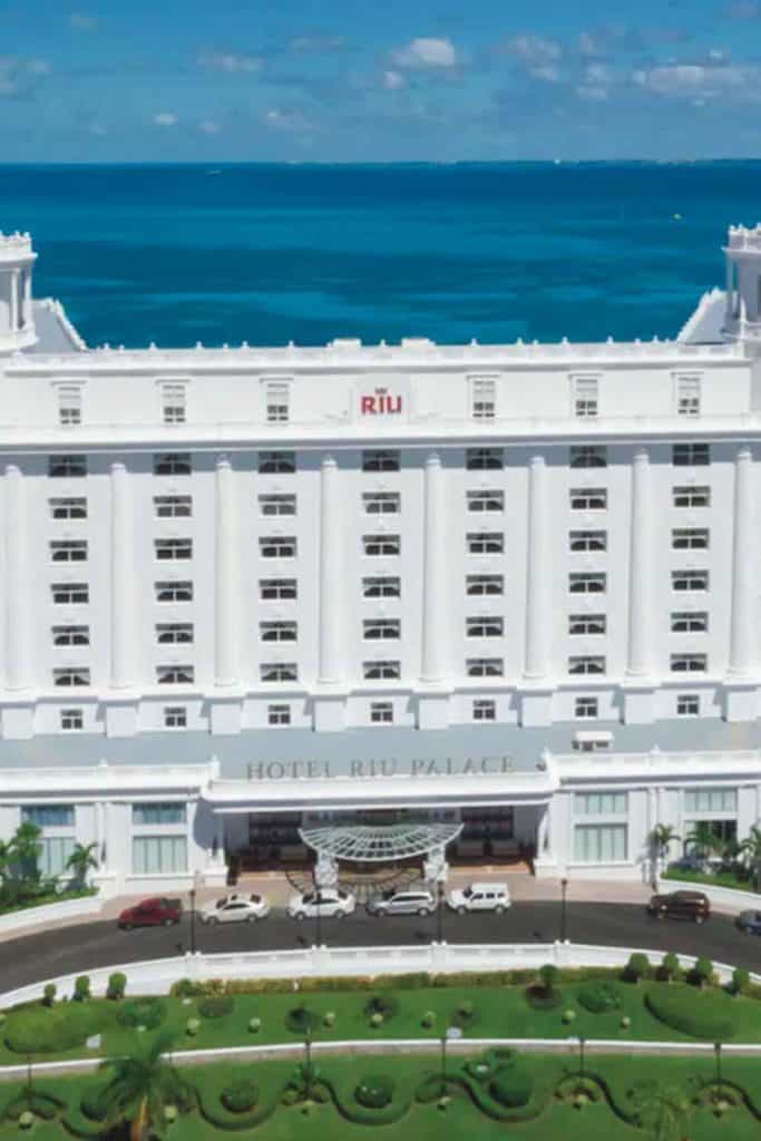 Beach Hotels In Cancun Riu Palace Las Americas