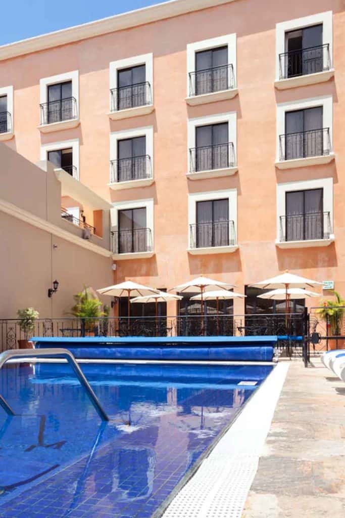 Best Hotels In Oaxaca Holiday Inn Express Oaxaca Pool
