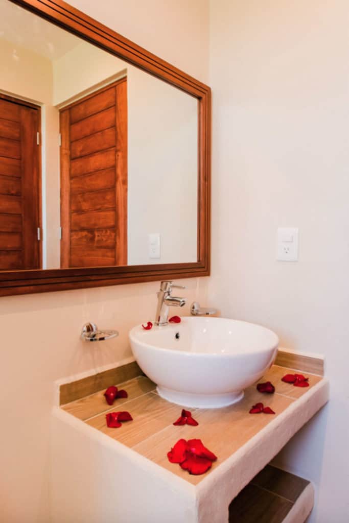 Apartments For Rent In Playa Del Carmen Playacar Condo Bathroom